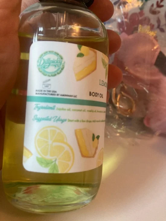 Mother's Day Bundle-Dillpicky (aminnah) scrub & body oil, pouch, bag charm - Picture 6 of 15